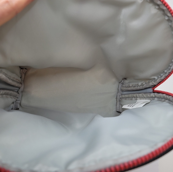 2 KENNETH COLE REACTION cosmetic bags - Picture 9 of 12